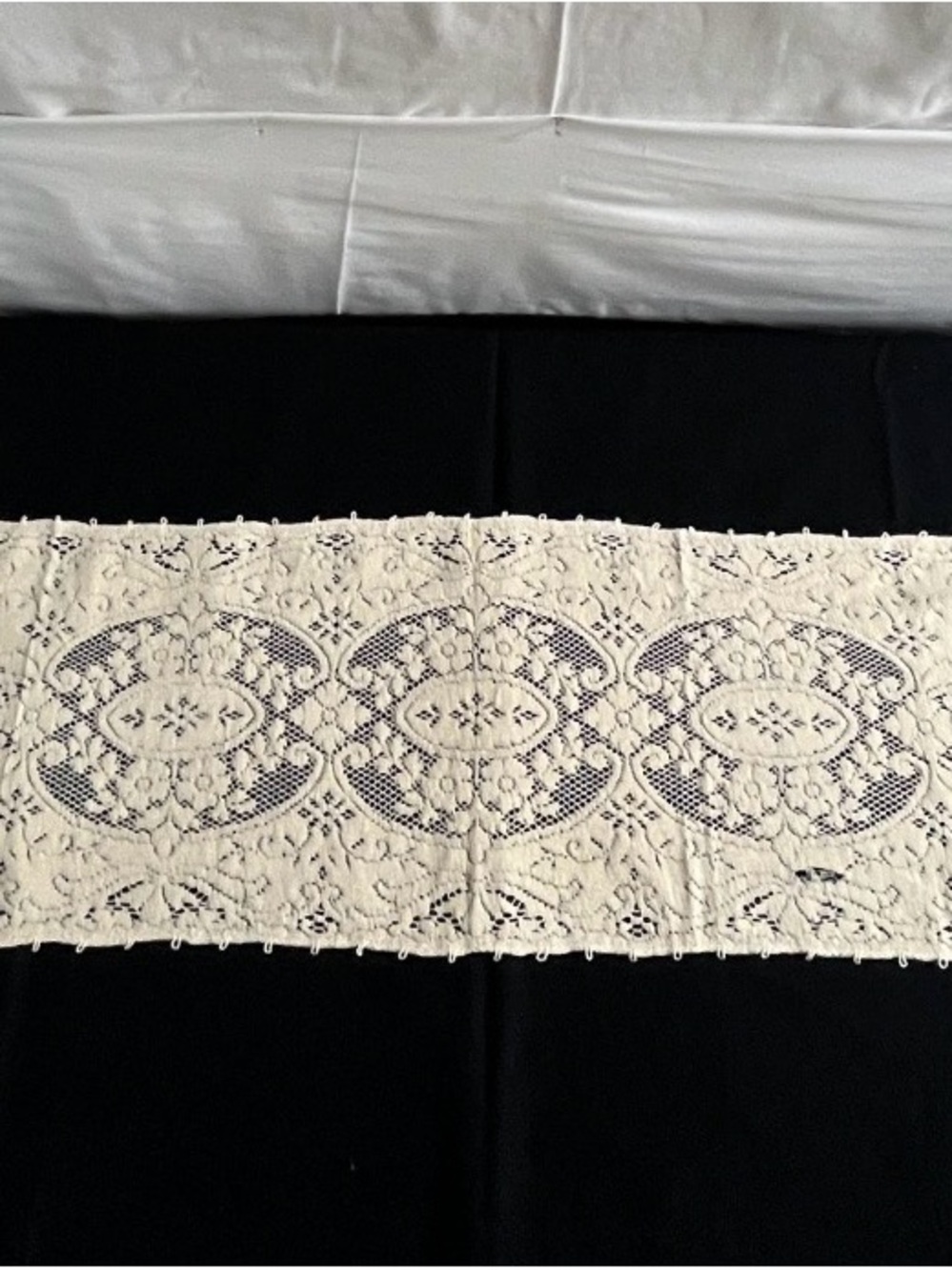 Handmade Elegant Cream Crochet Lace Table Runner - Home Dining